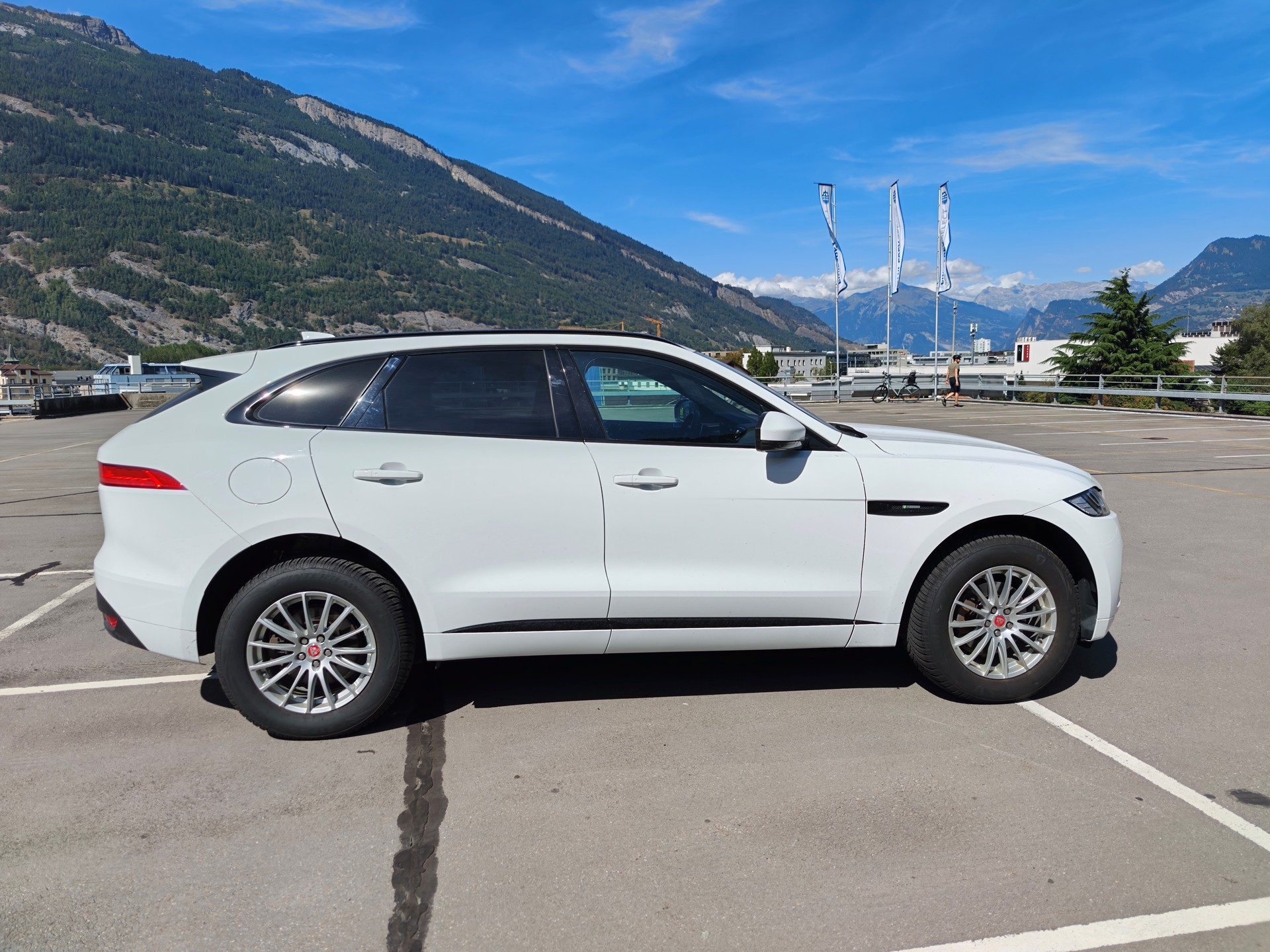 JAGUAR 2.0 T 250 R-Sport AWD-image-0