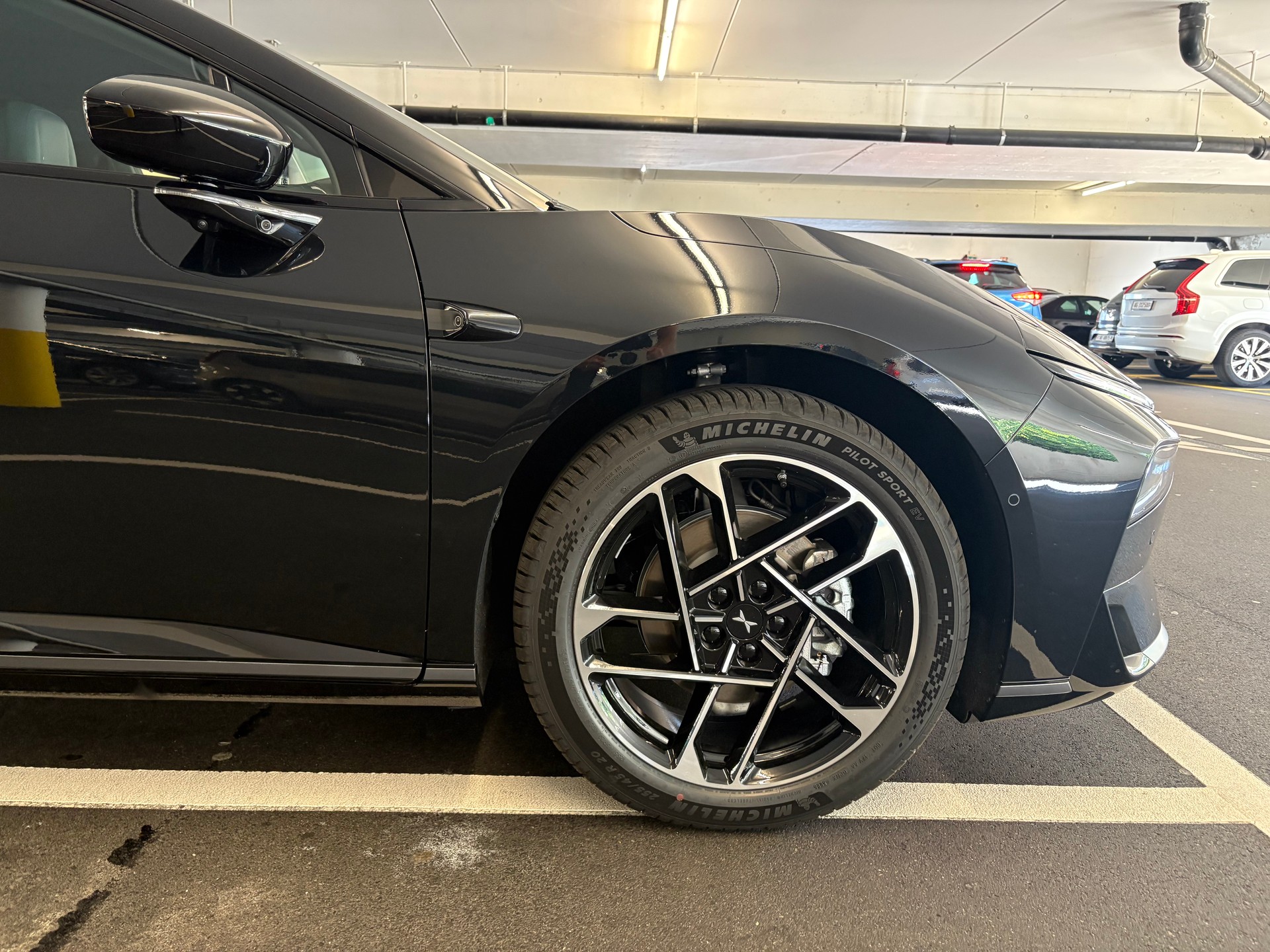 XPENG P7+ 75kWh Performance AWD-image-9
