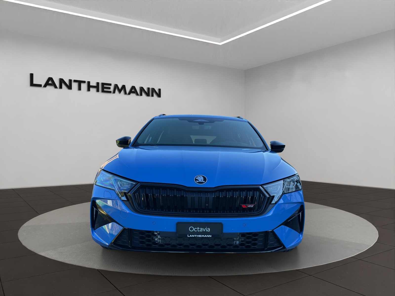 SKODA Octavia Combi 2.0 TSI DSG RS 30 Years Edition-image-6