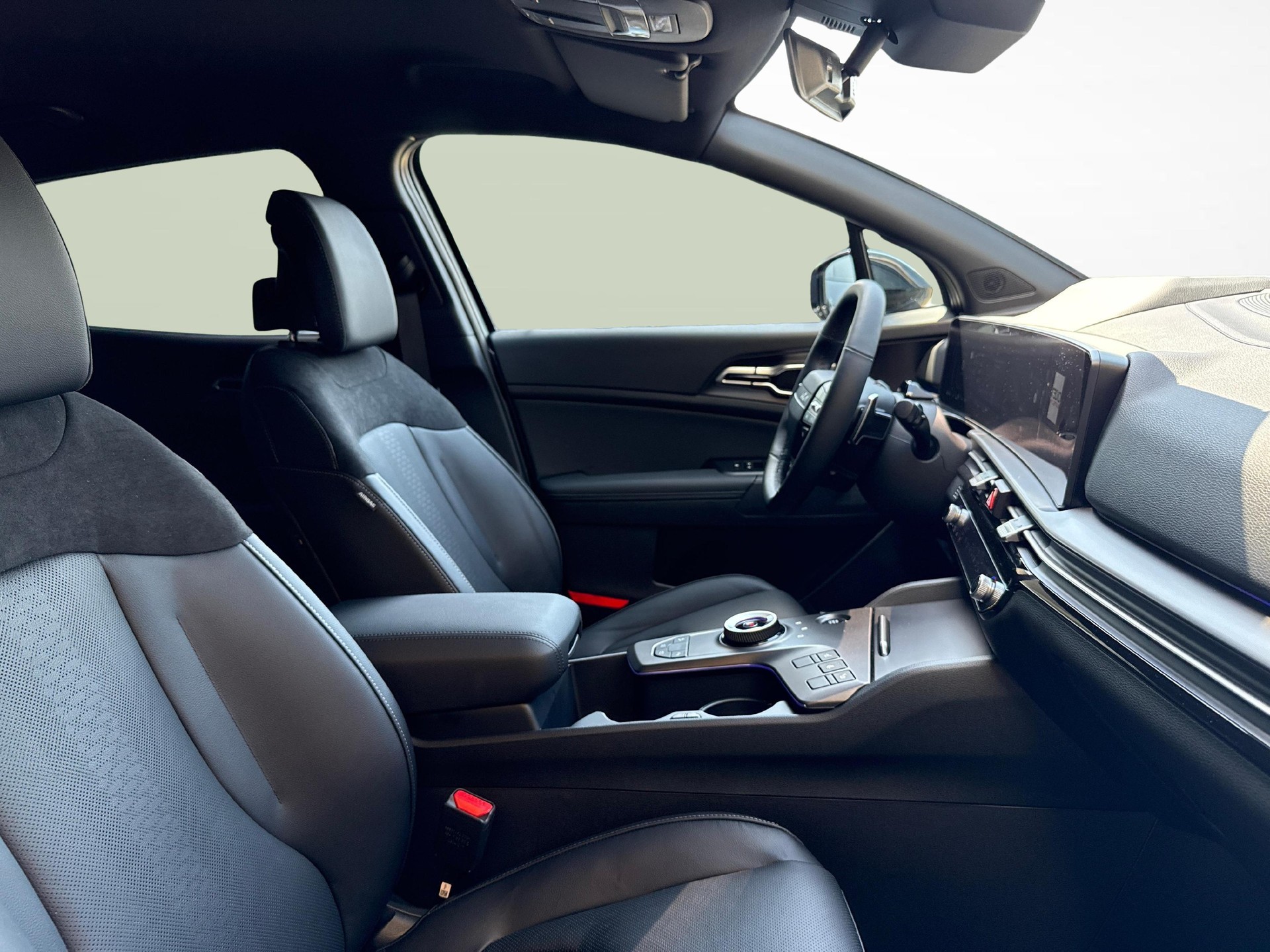 KIA Sportage 1.6 T-GDi Hybrid Black Edition-image-9
