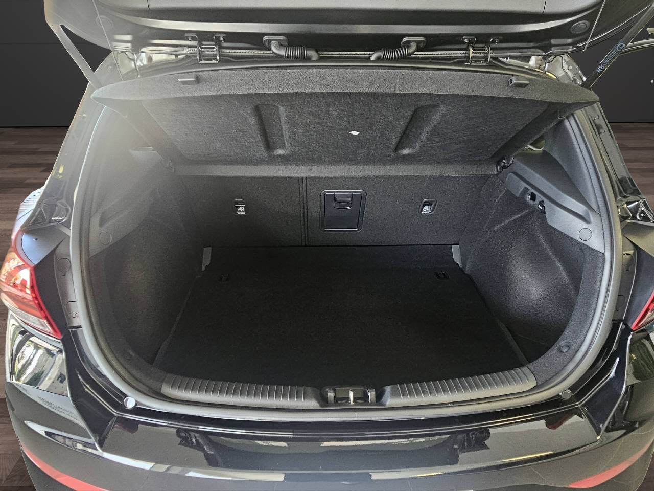 HYUNDAI i30 1.5 T-GDi Amplia-image-6