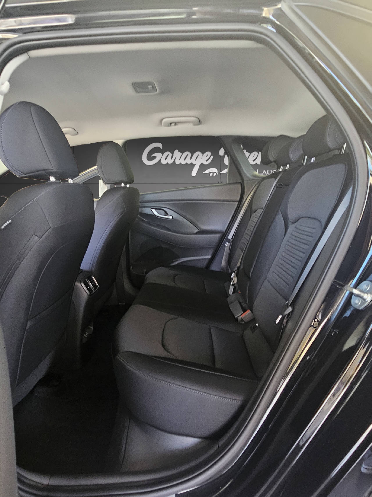 HYUNDAI i30 1.5 T-GDi Amplia-image-3