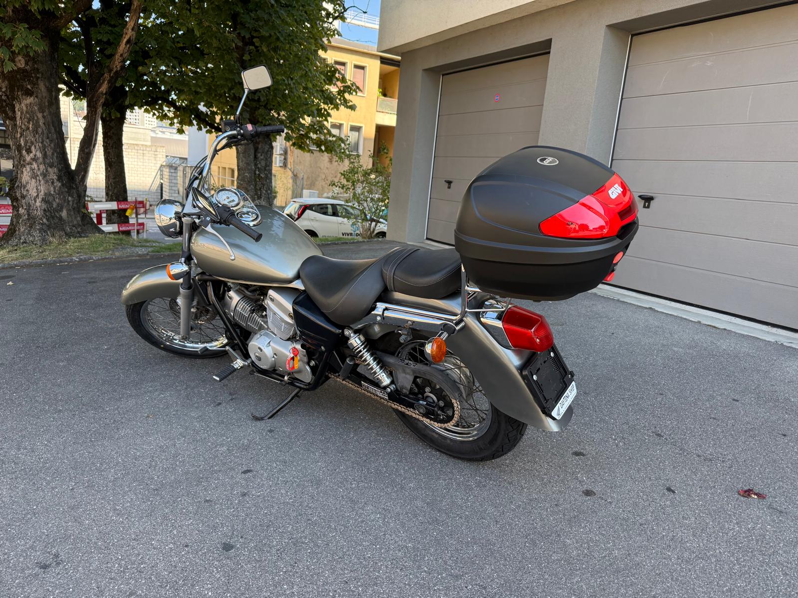 HONDA VT 125 C Shadow-image-4