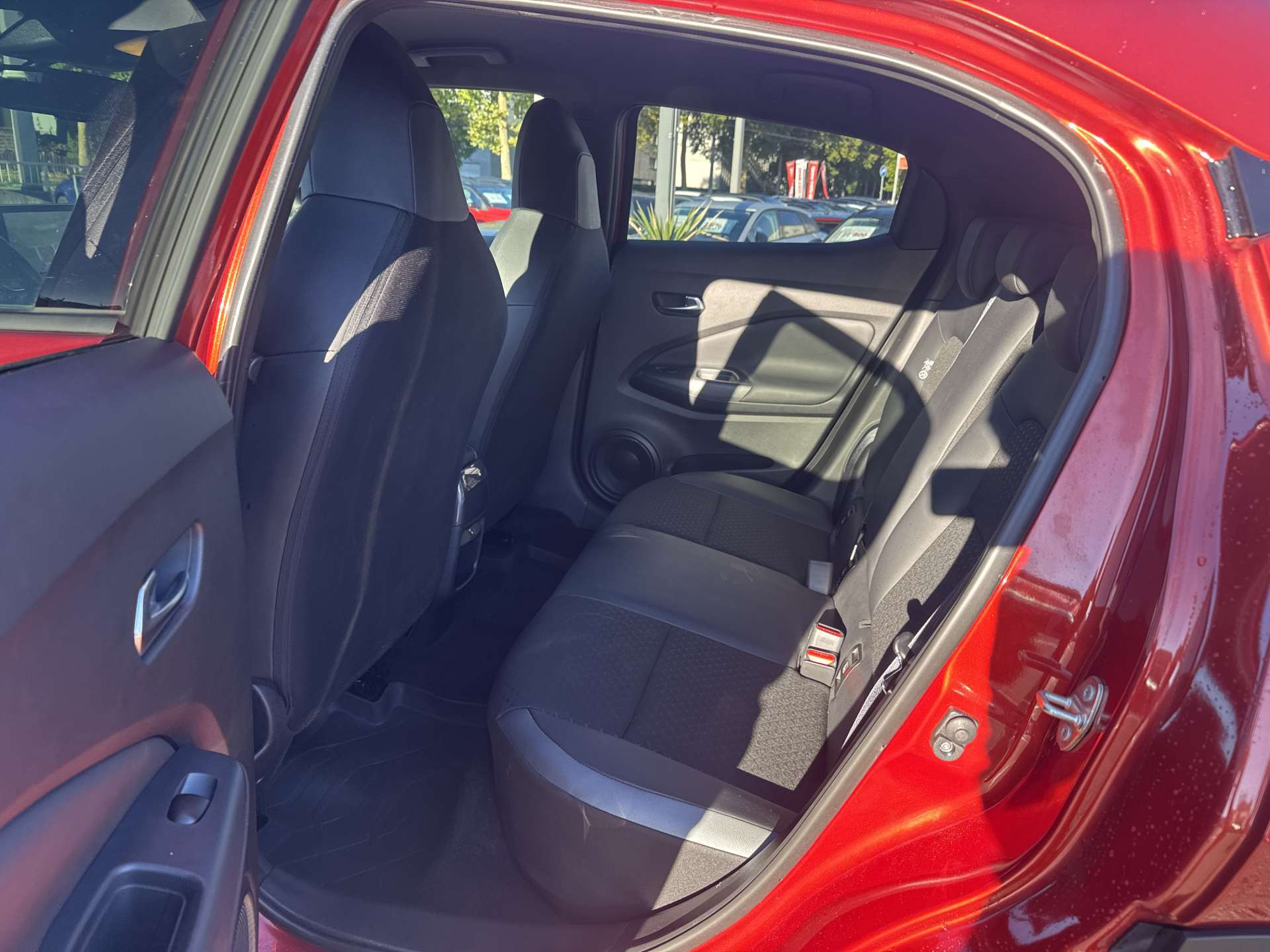 NISSAN Juke 1.0 DIG-T N-Connecta DCT-Automat-image-6
