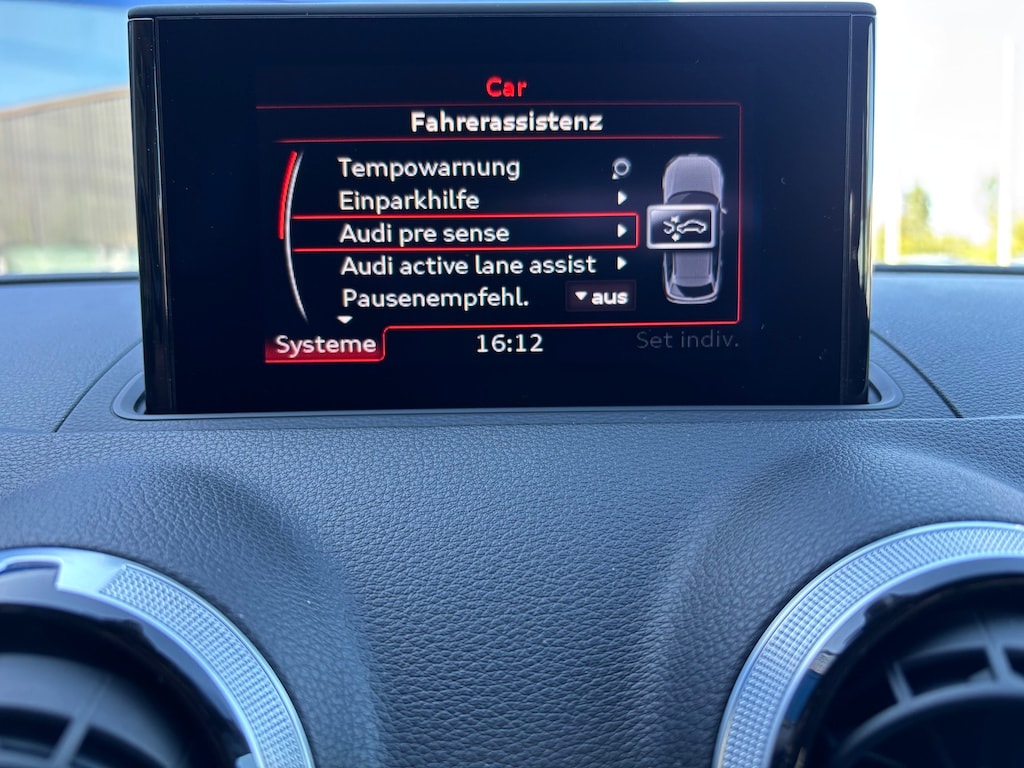 AUDI A3 Sportback 1.4 TFSI Attraction S-tronic-image-10