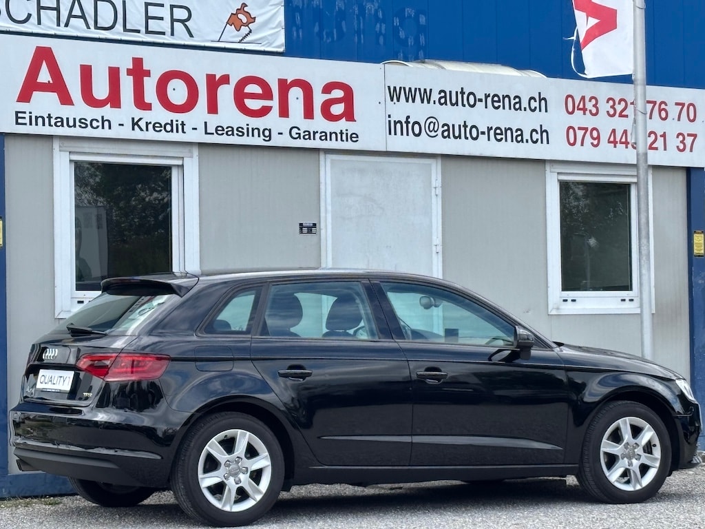 AUDI A3 Sportback 1.4 TFSI Attraction S-tronic-image-5
