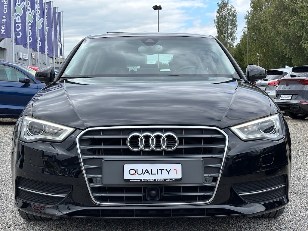 AUDI A3 Sportback 1.4 TFSI Attraction S-tronic-image-1