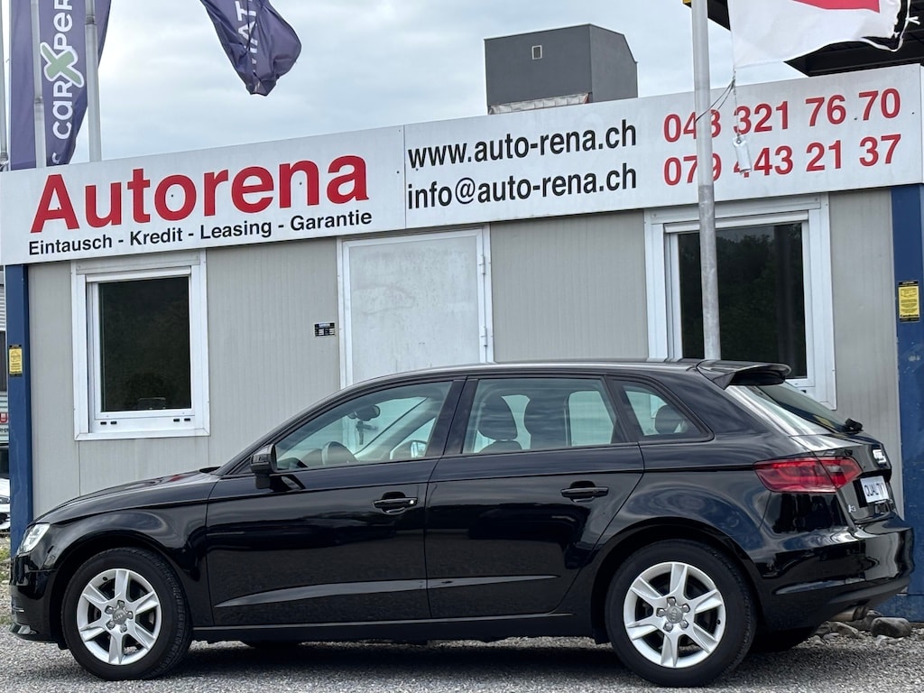 AUDI A3 Sportback 1.4 TFSI Attraction S-tronic-image-3