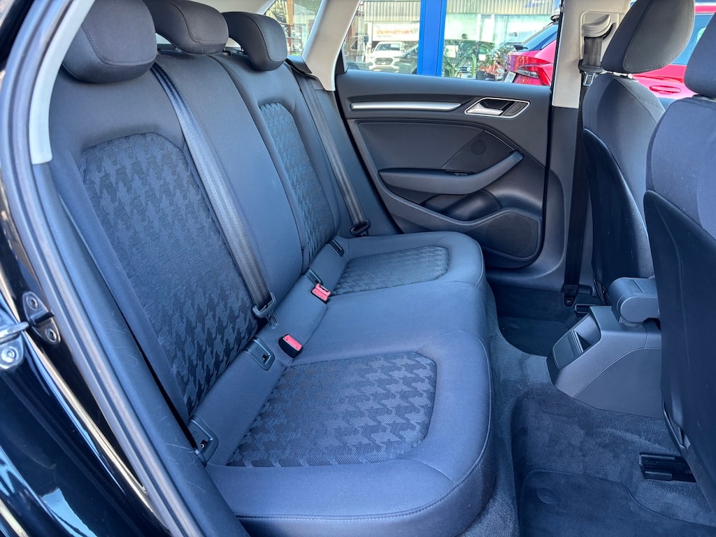 AUDI A3 Sportback 1.4 TFSI Attraction S-tronic-image-15