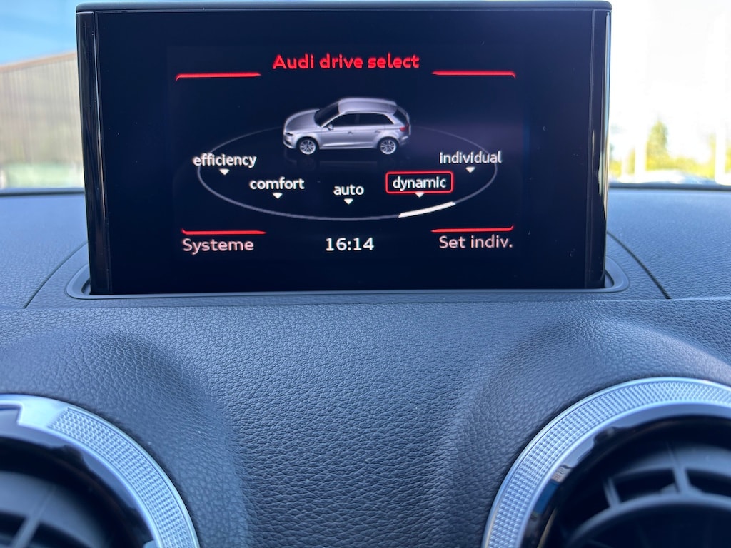 AUDI A3 Sportback 1.4 TFSI Attraction S-tronic-image-11