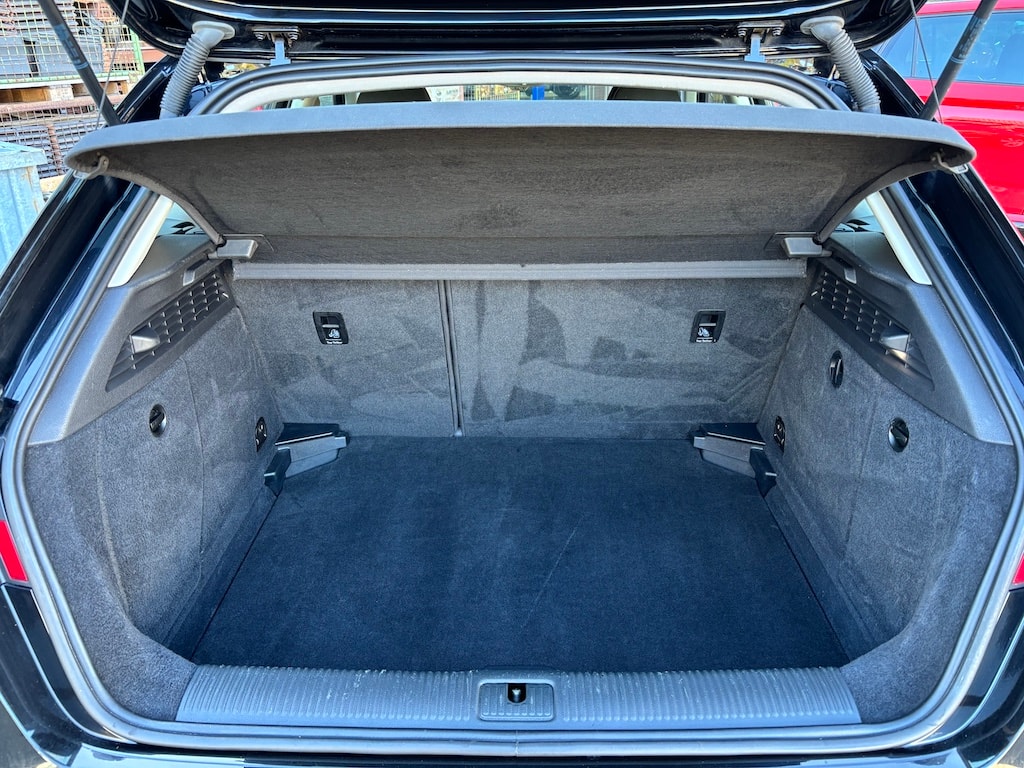 AUDI A3 Sportback 1.4 TFSI Attraction S-tronic-image-16