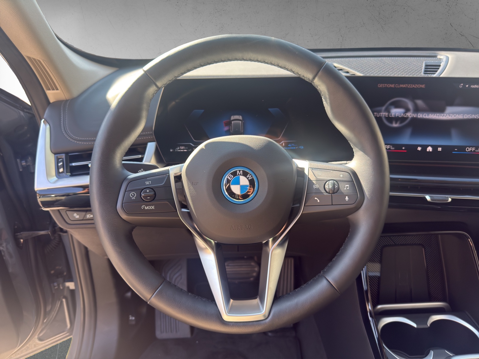 BMW X1 xDrive 25e xLine-image-12