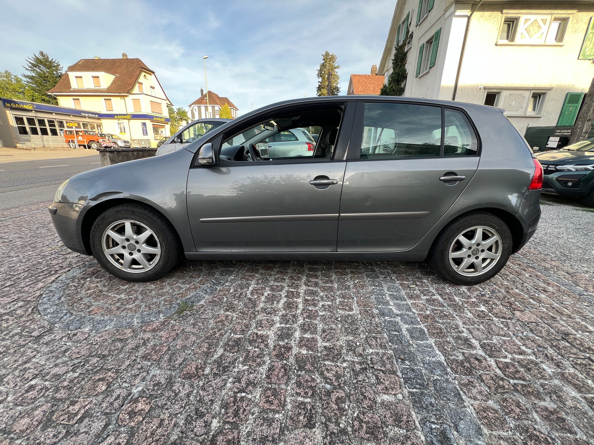 VW Golf 1.9 TDI Trendline-image-6