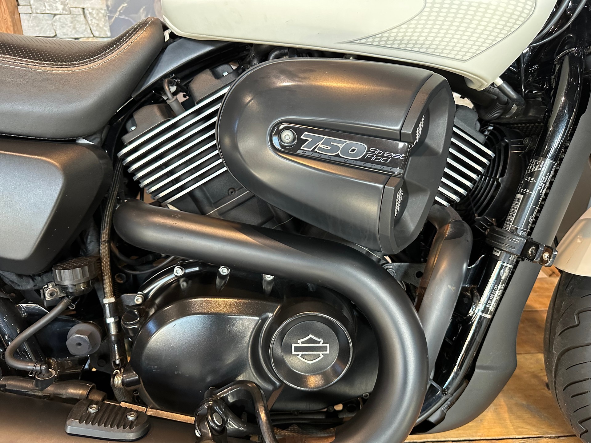 HARLEY-DAVIDSON XG 750 Street Rod-showroom-element-3
