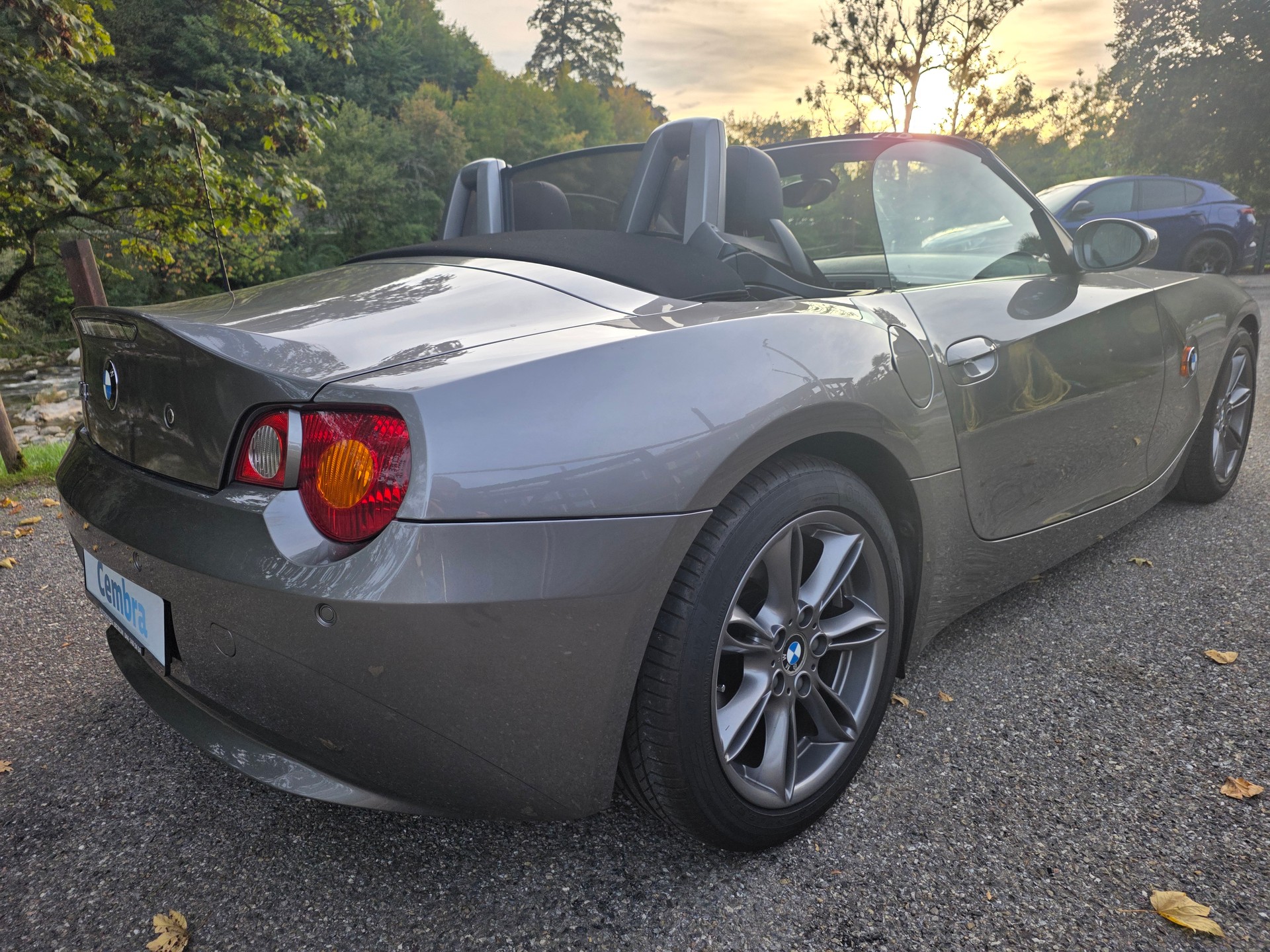 BMW Z4 2.5i Roadster-image-6