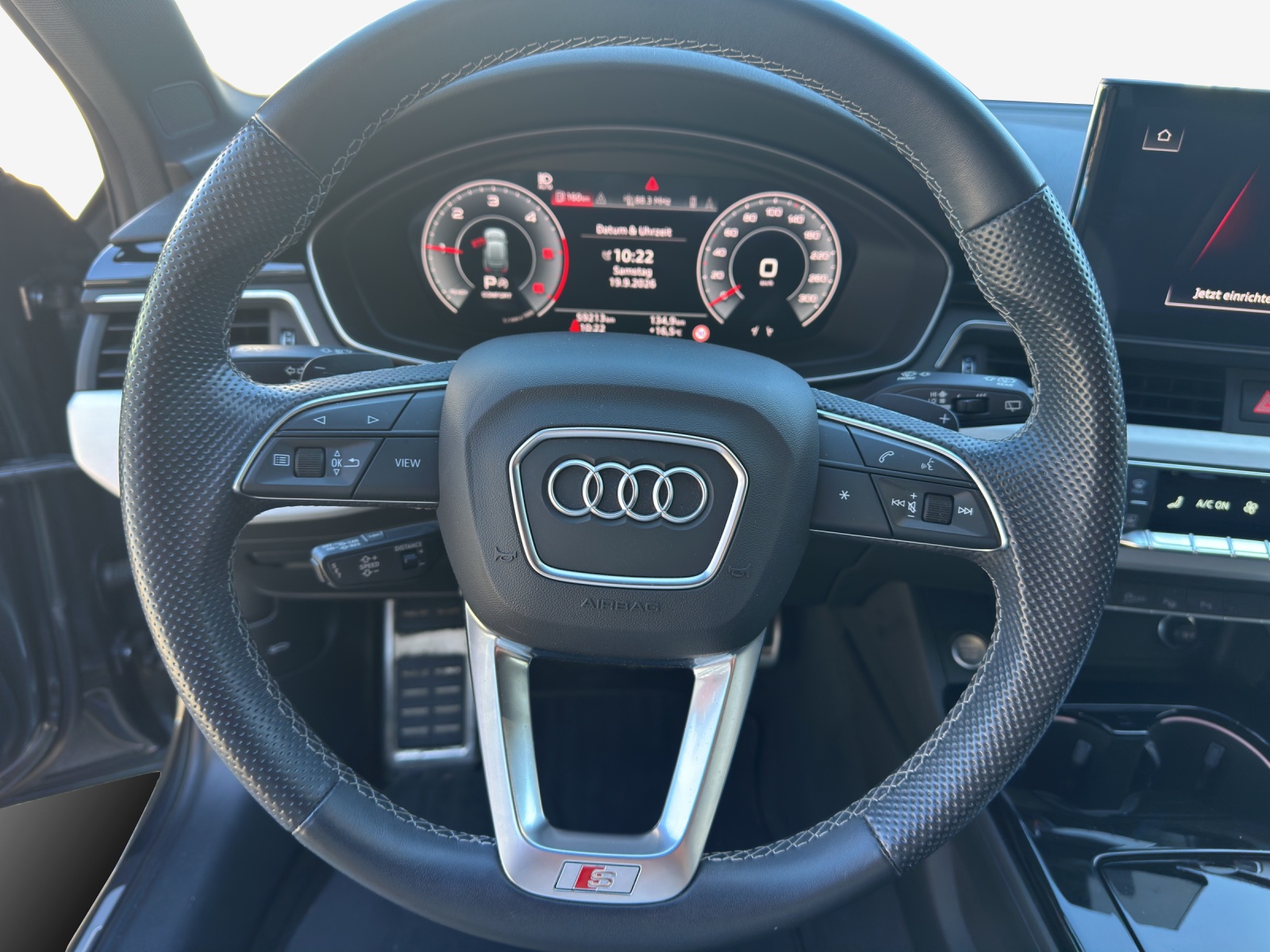 AUDI A4 Avant 40 TDI S line Attraction quattro S-tronic-image-14