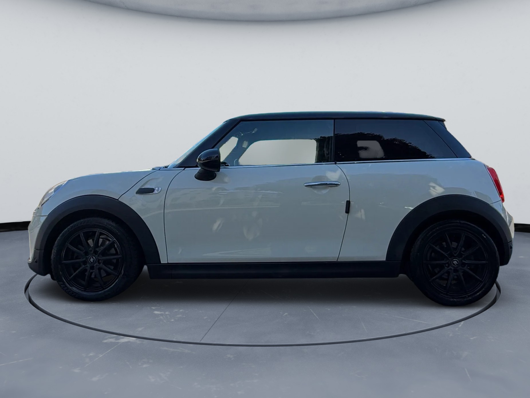 MINI Cooper Steptronic *Frisch ab MFK bei Übergabe*Frisch ab Service*Automat*Sitzheizung*-image-7