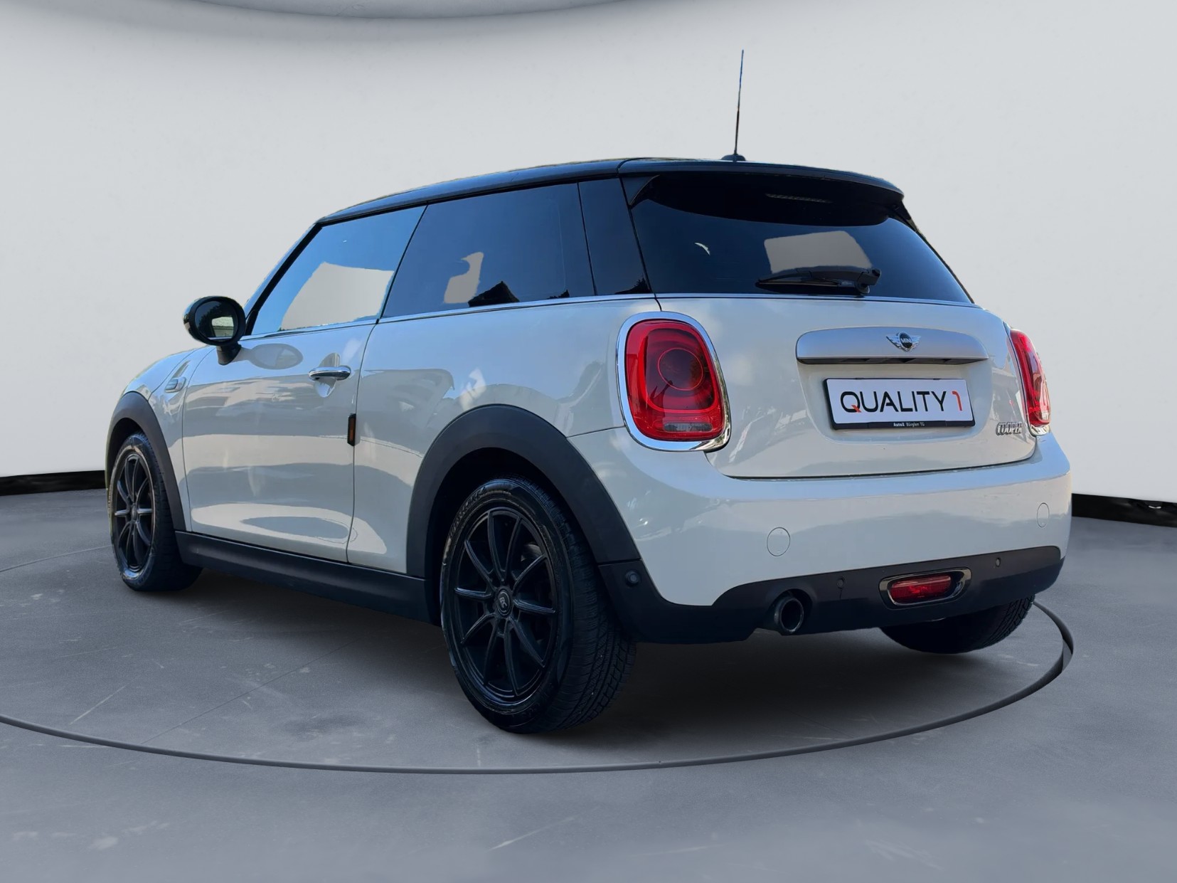 MINI Cooper Steptronic *Frisch ab MFK bei Übergabe*Frisch ab Service*Automat*Sitzheizung*-image-6