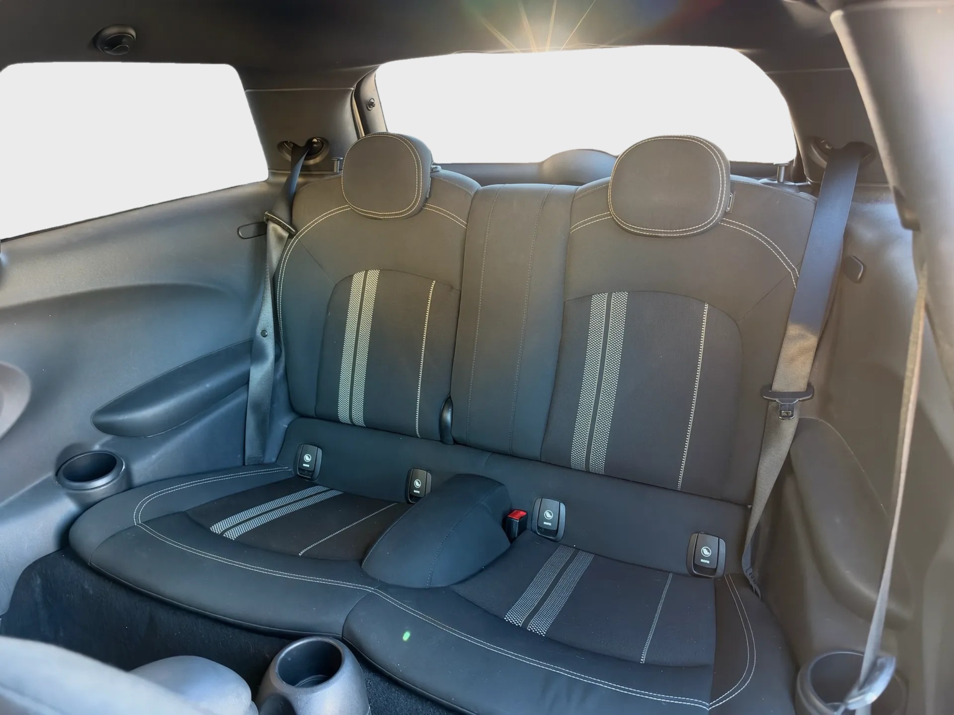 MINI Cooper Steptronic *Frisch ab MFK bei Übergabe*Frisch ab Service*Automat*Sitzheizung*-image-12