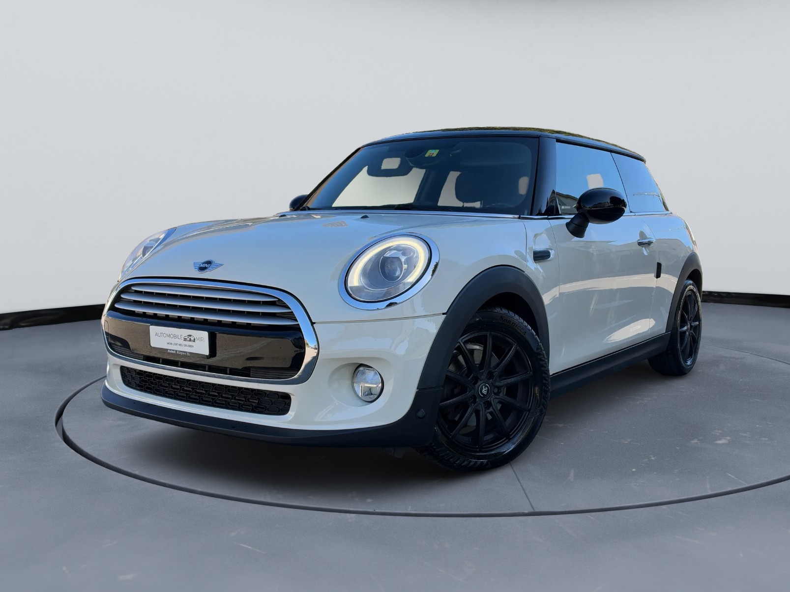 MINI Cooper Steptronic *Frisch ab MFK bei Übergabe*Frisch ab Service*Automat*Sitzheizung*-image-0