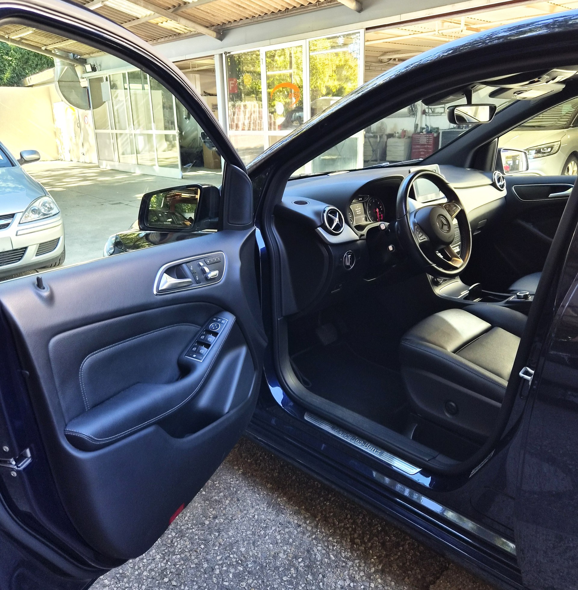 MERCEDES-BENZ B 200 CDI 4Matic 7G-DCT-image-9
