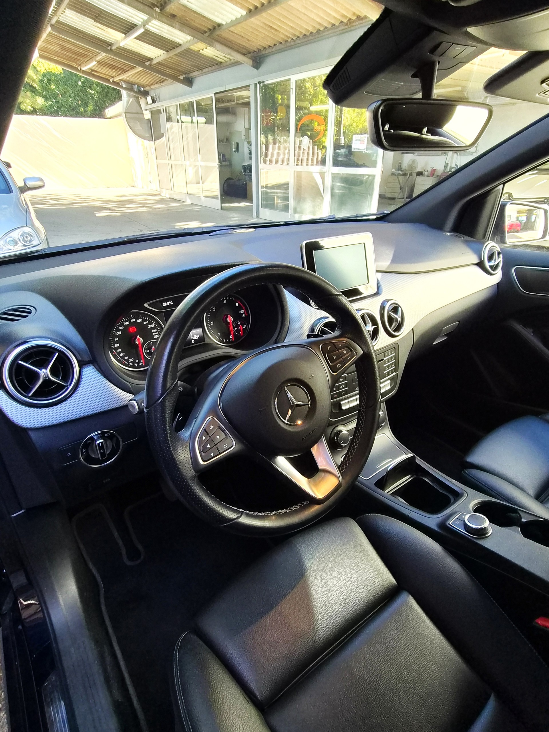 MERCEDES-BENZ B 200 CDI 4Matic 7G-DCT-image-8