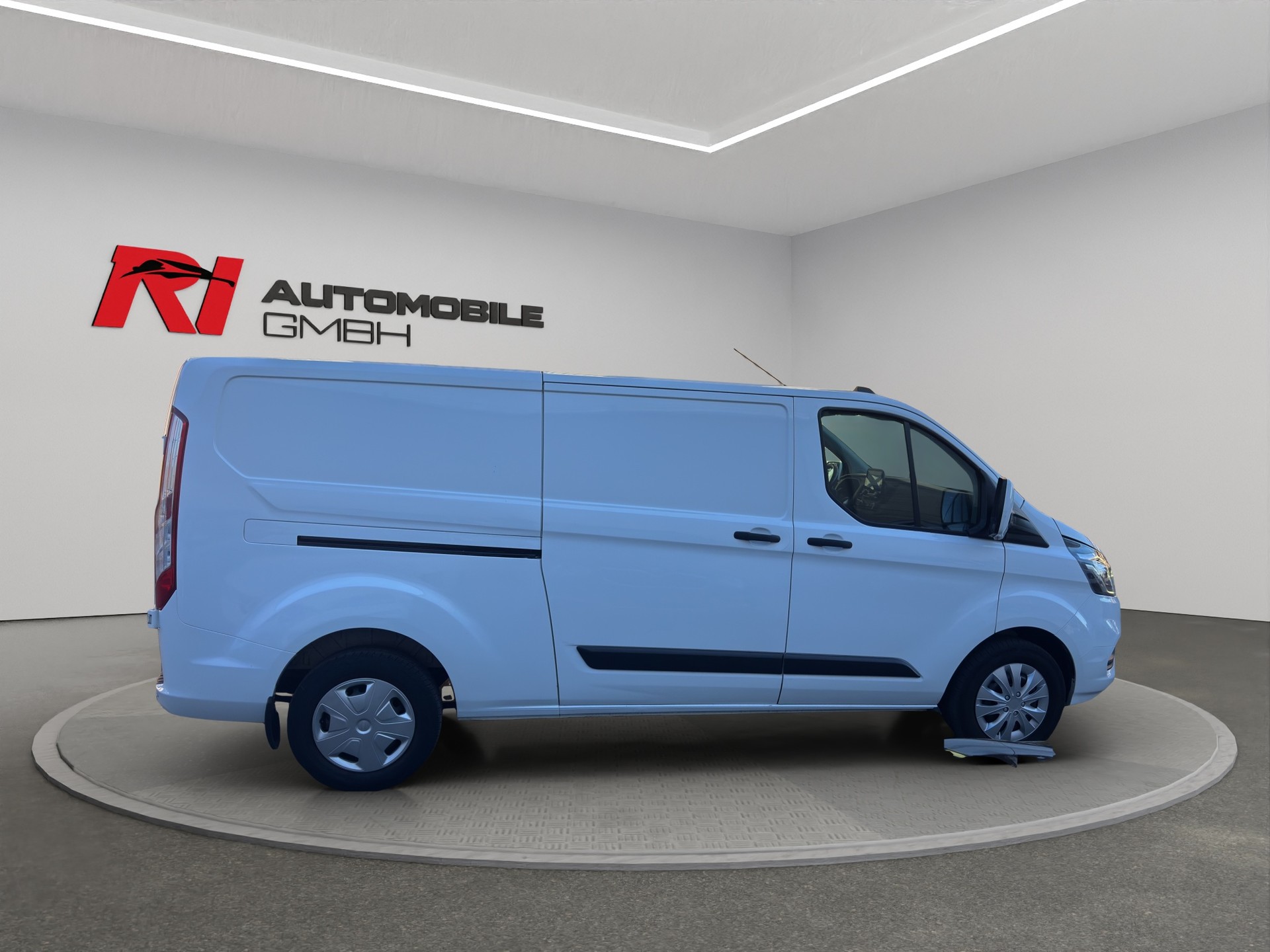 FORD Transit Custom Van 300 L2H1 Trend A-image-5