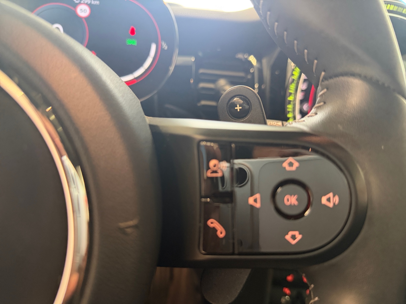 MINI Cooper John Cooper Works Steptronic-image-12