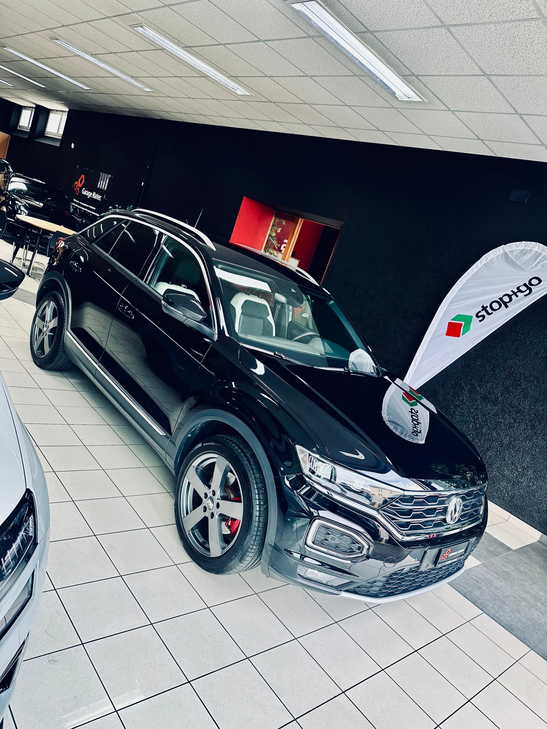 VW T-Roc 2.0 TSI Sport DSG 4Motion-image-3
