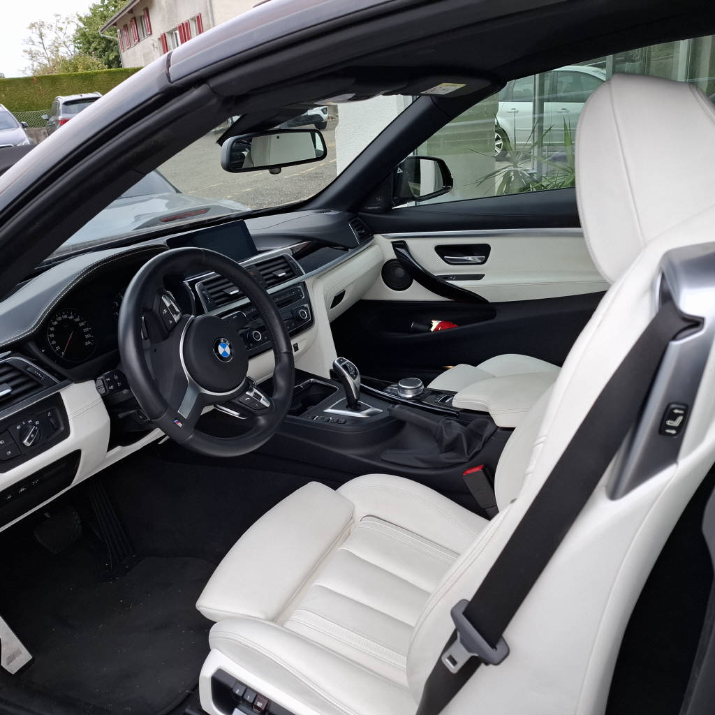 BMW 440i xDrive Cabrio-image-5