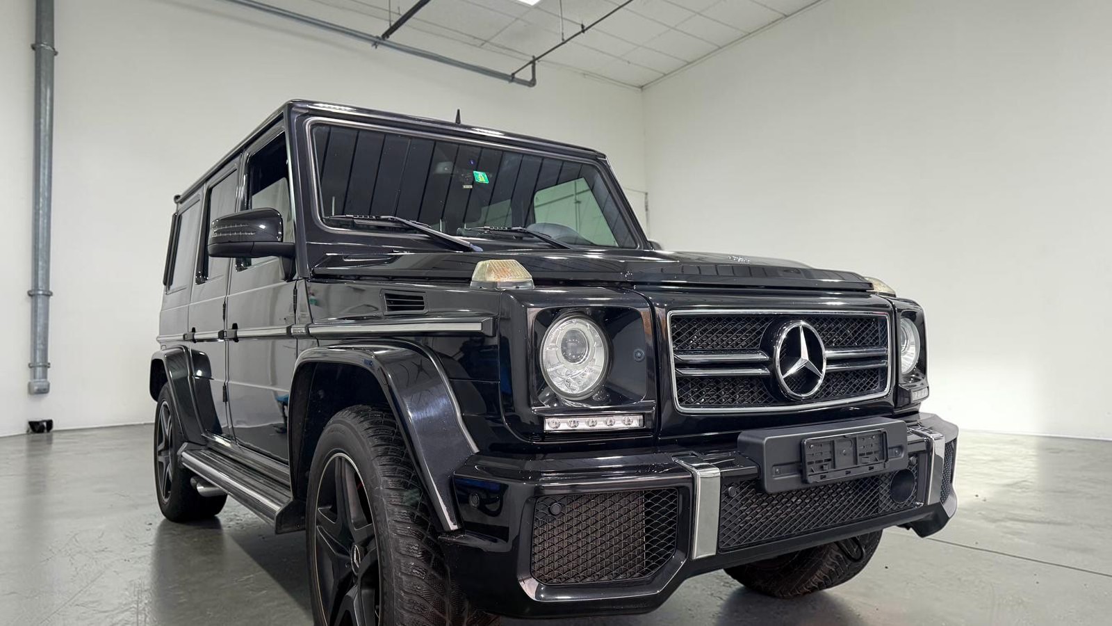 MERCEDES-BENZ G 63 AMG Automatic-image-1