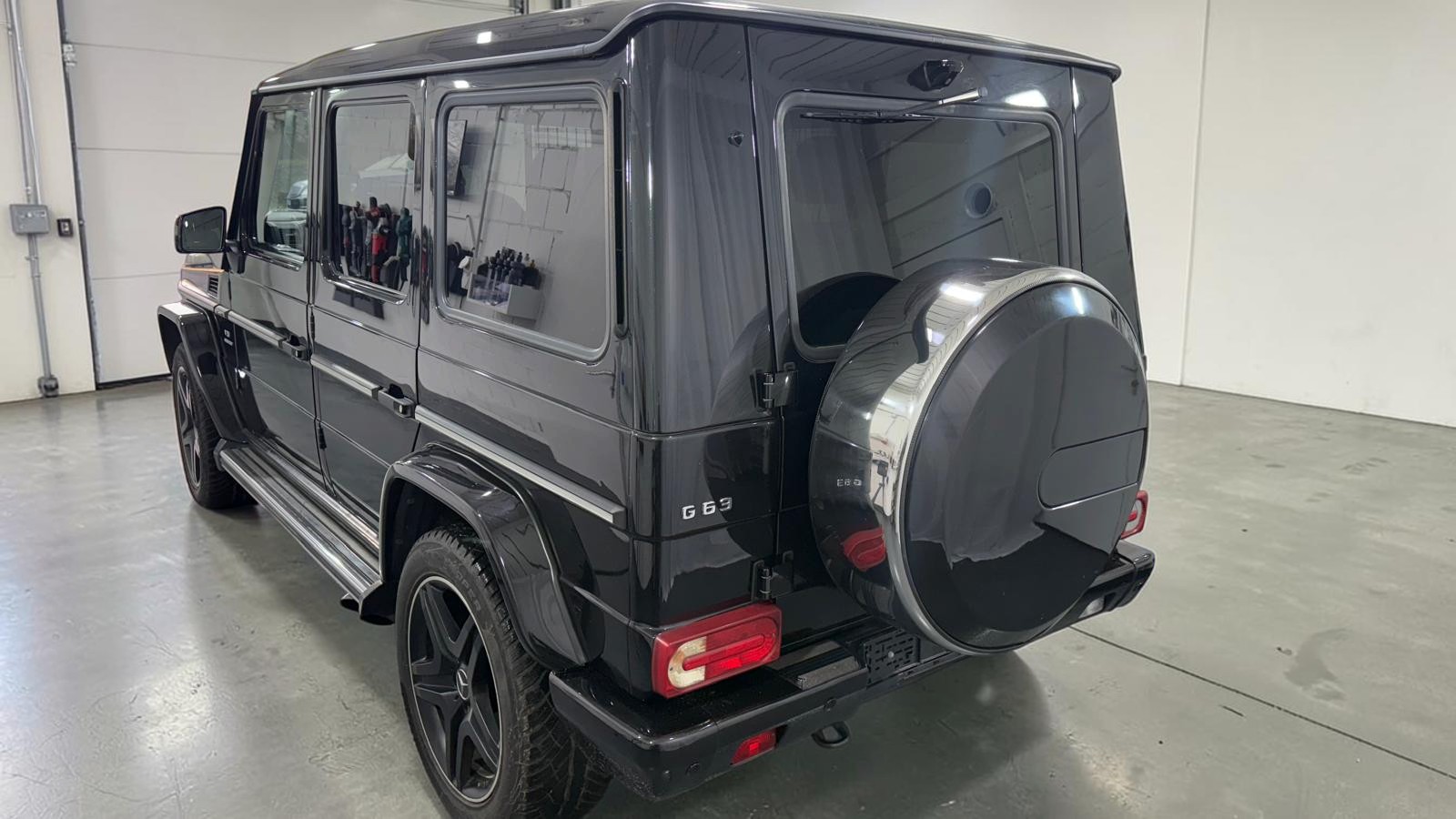 MERCEDES-BENZ G 63 AMG Automatic-image-3