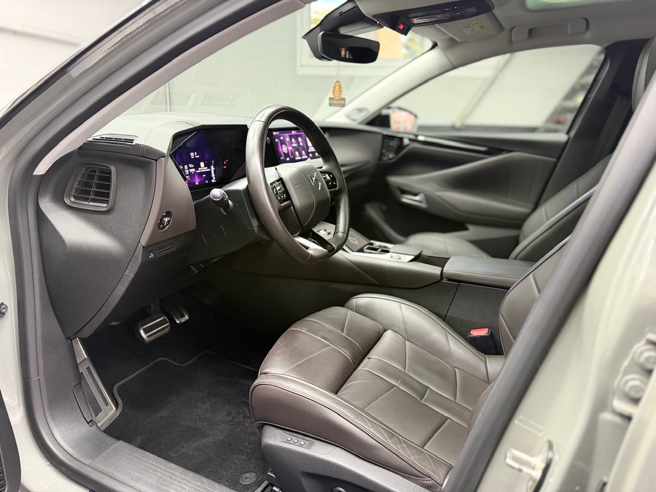 DS AUTOMOBILES DS 4 1.6 Pure Tech Performance Line+ EAT8 | CH-Auto | Glasdach | Head-Up | 360° Kamera | ACC Tempomat | AHK 1'6T-image-12