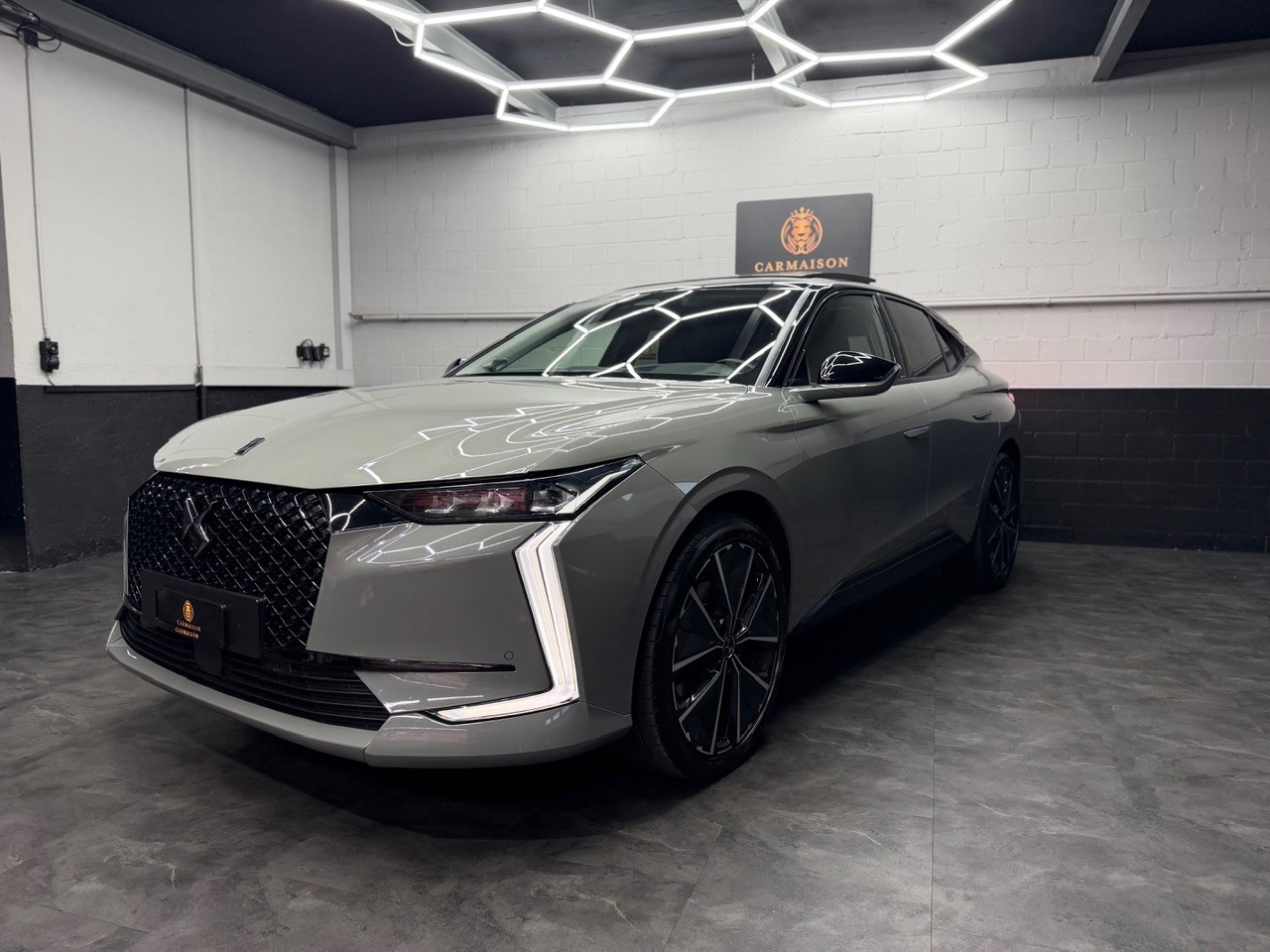 DS AUTOMOBILES DS 4 1.6 Pure Tech Performance Line+ EAT8 | CH-Auto | Glasdach | Head-Up | 360° Kamera | ACC Tempomat | AHK 1'6T-image-2