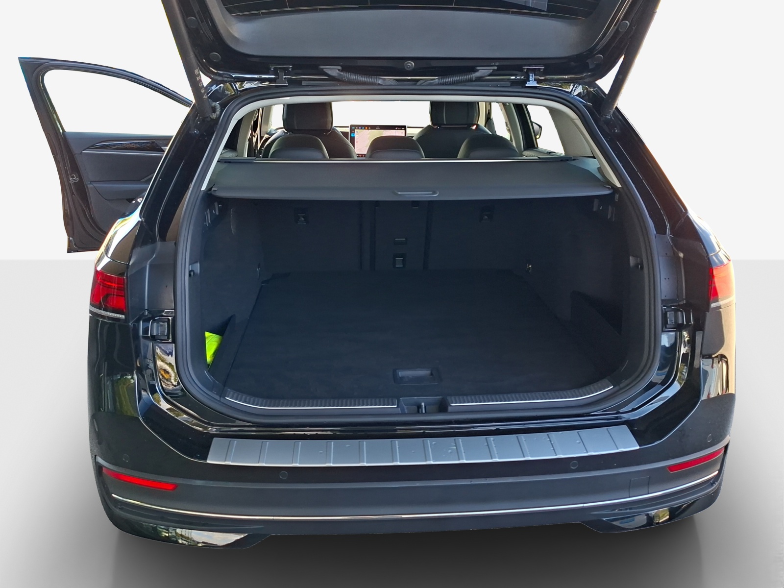 VW Passat Variant 2.0 TDI evo Business 4 Motion DSG-image-12