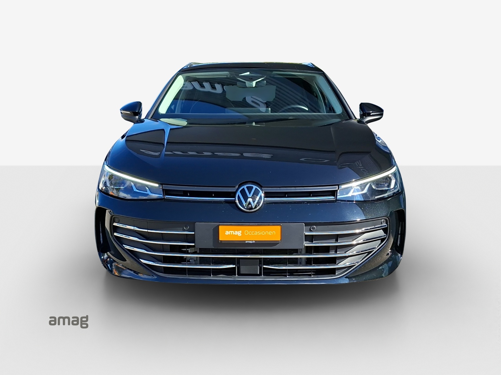 VW Passat Variant 2.0 TDI evo Business 4 Motion DSG-image-6