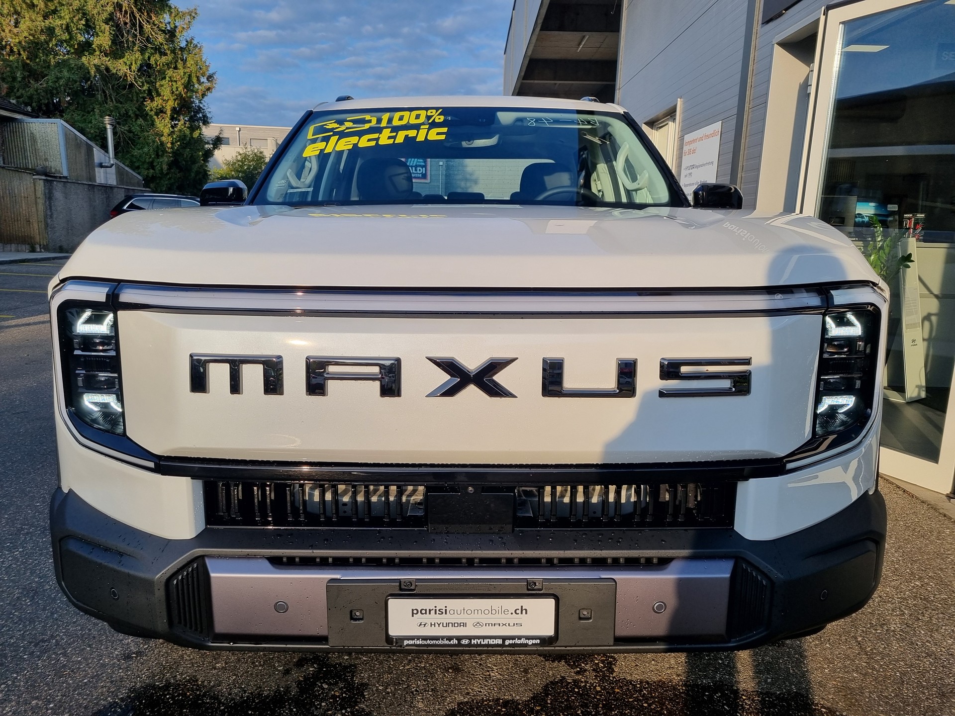 MAXUS eTerron 9 102kWh Premium-image-1