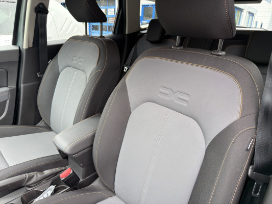 DACIA Duster TCe 150 Extre. 4x4-image-13