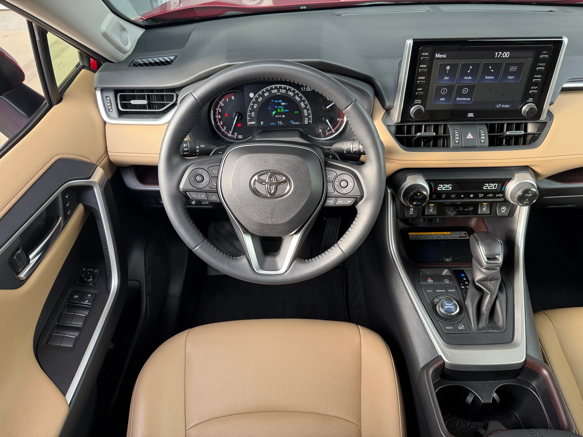 TOYOTA RAV-4 2.0 PREMIUM 4x4 mit mega Ausstattung Automat Multidrive S 4WD-image-3