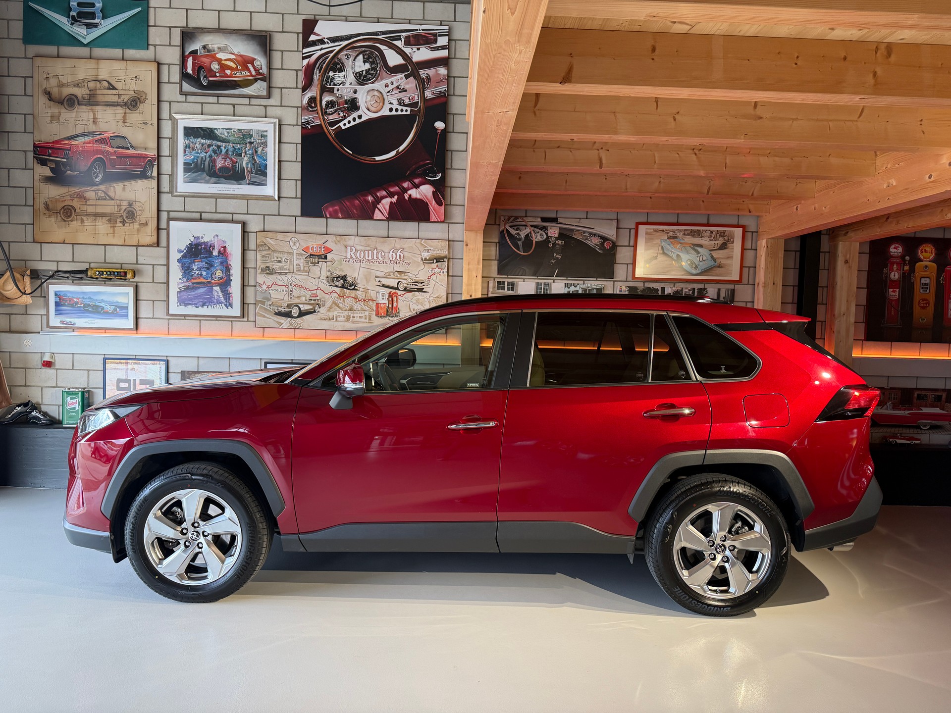 TOYOTA RAV-4 2.0 PREMIUM 4x4 mit mega Ausstattung Automat Multidrive S 4WD-image-1