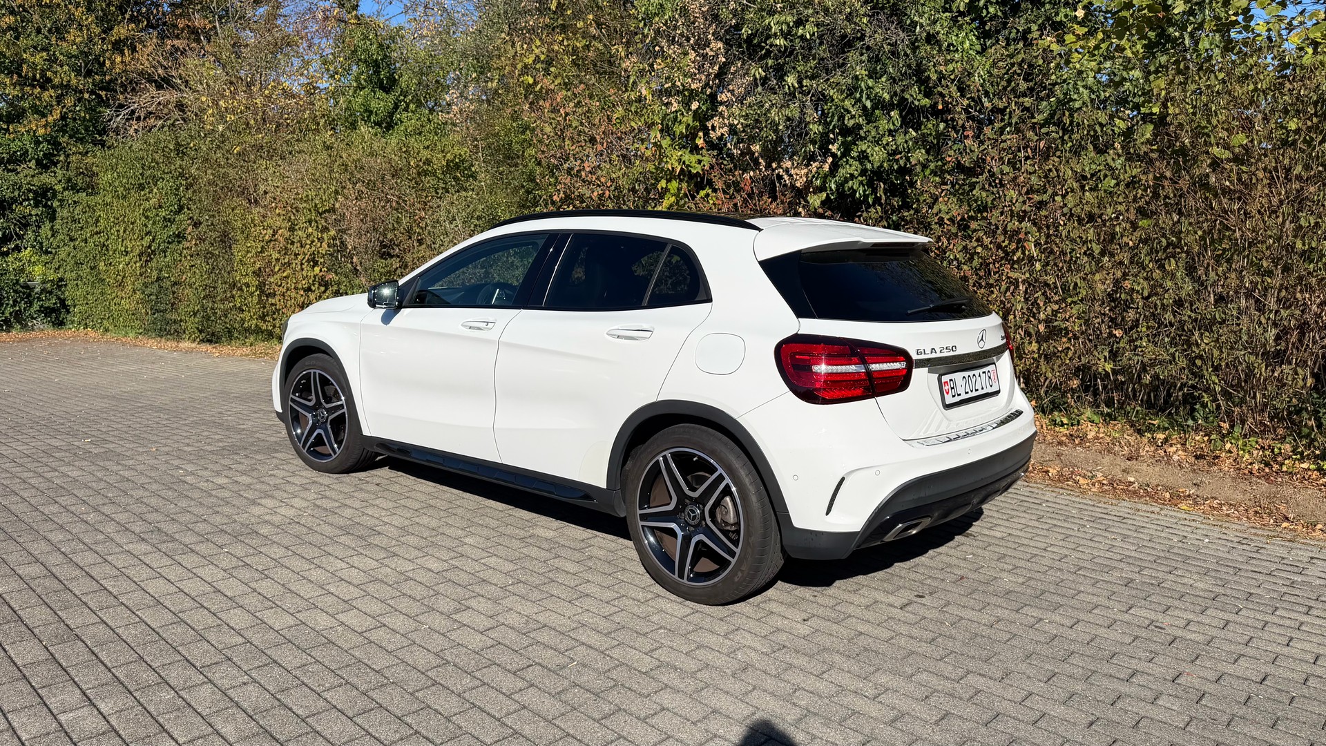 MERCEDES-BENZ GLA 250 4m - AMG Line - Panoramadach-image-8