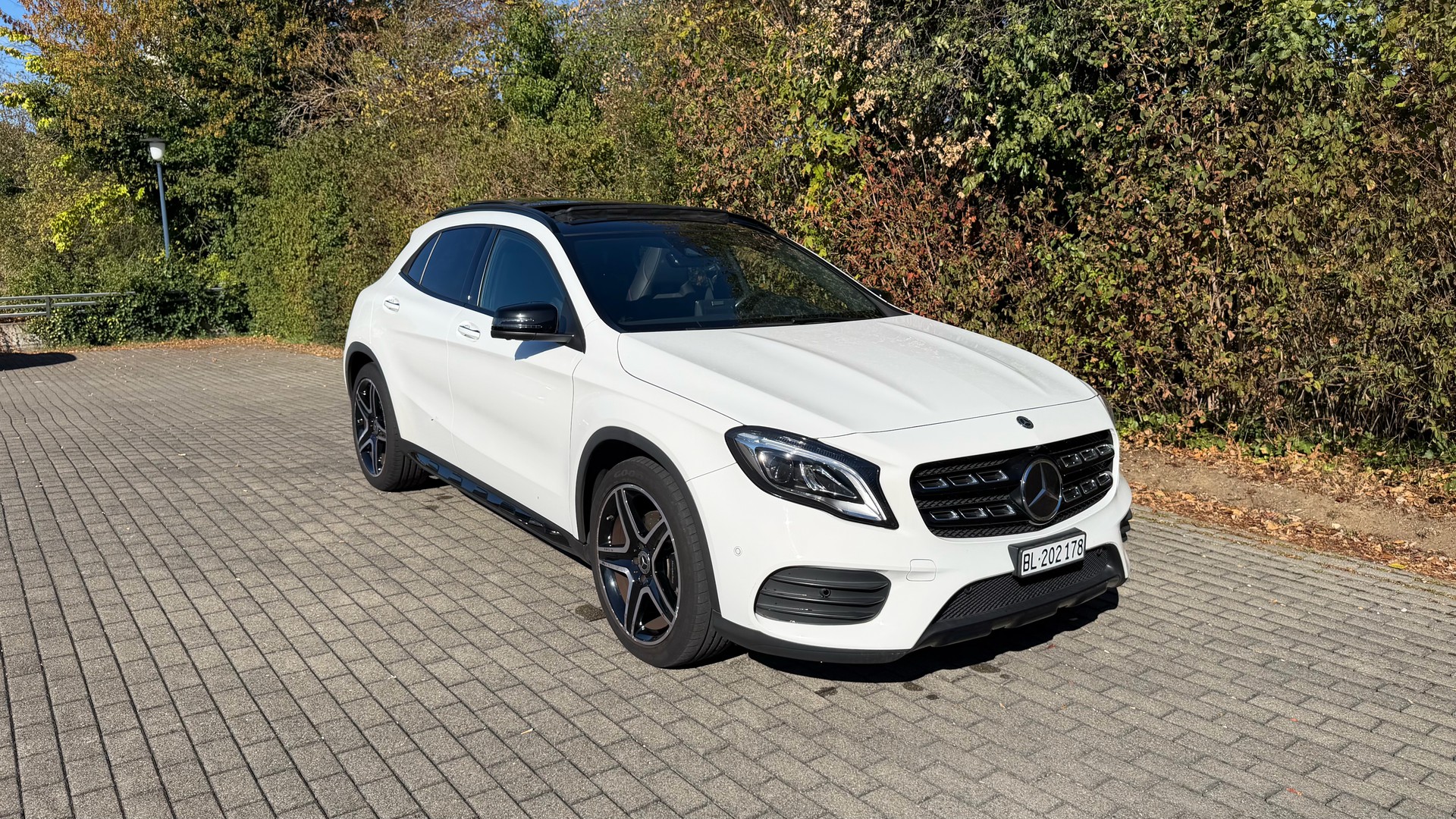 MERCEDES-BENZ GLA 250 4m - AMG Line - Panoramadach-image-0