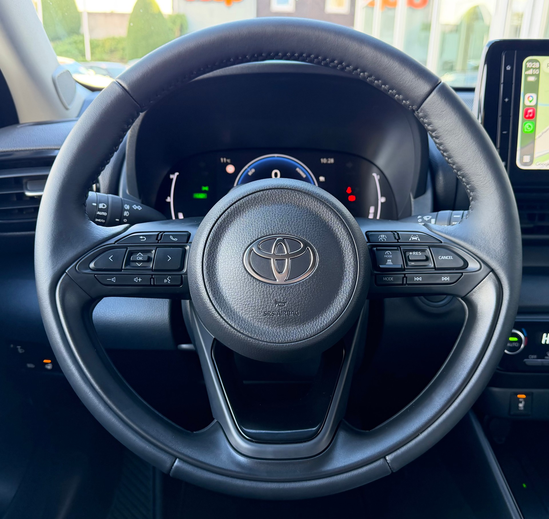 TOYOTA Yaris 1.5 Trend e-CVT-image-14