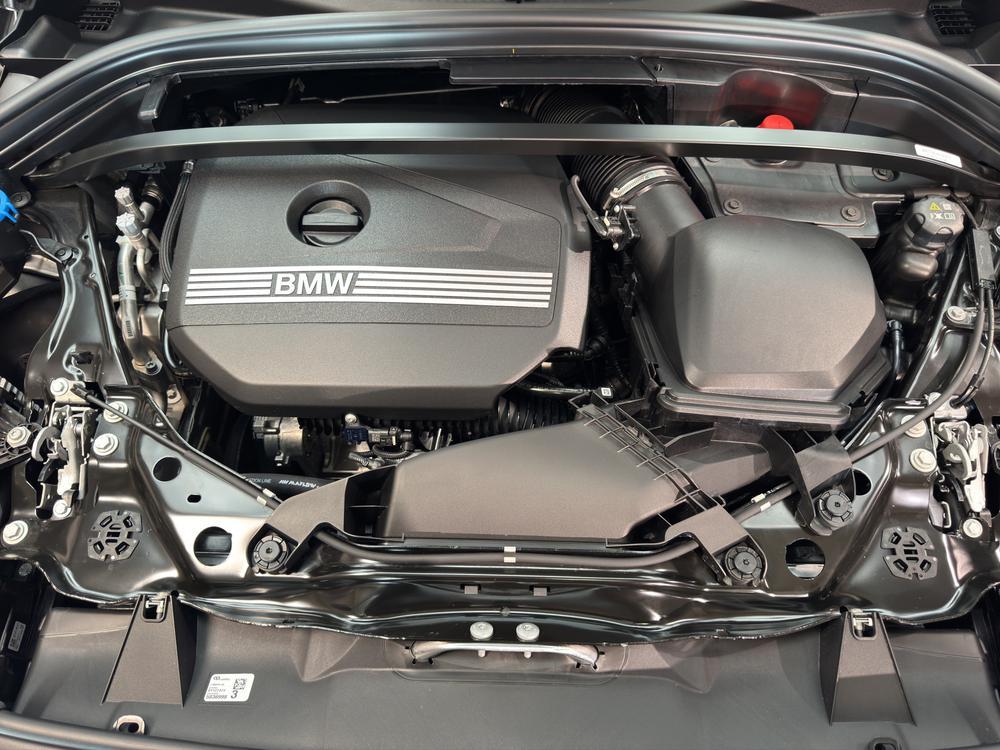 BMW X1 U11 20i sDrive paddles-image-21