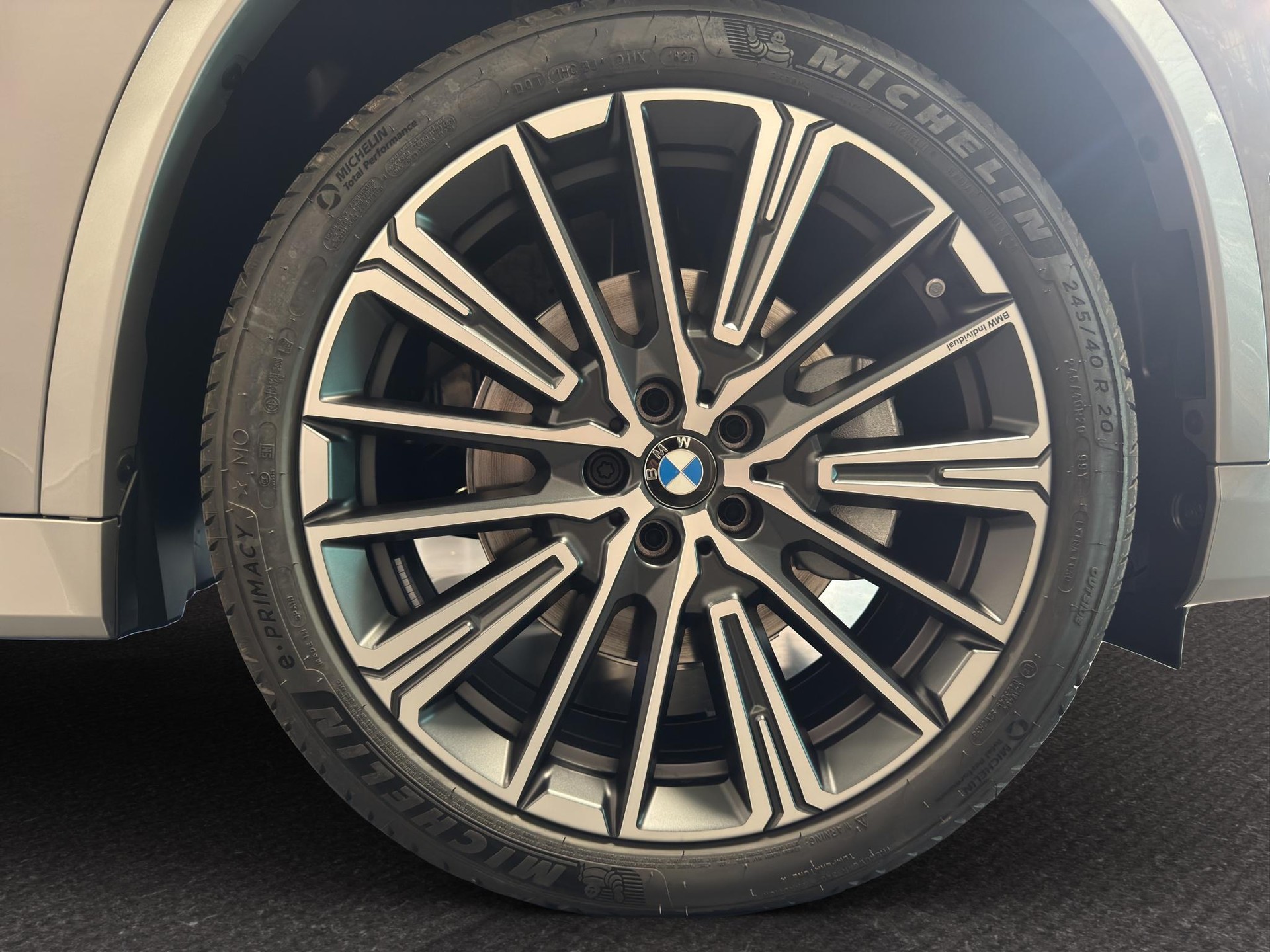 BMW X1 U11 20i sDrive paddles-image-7