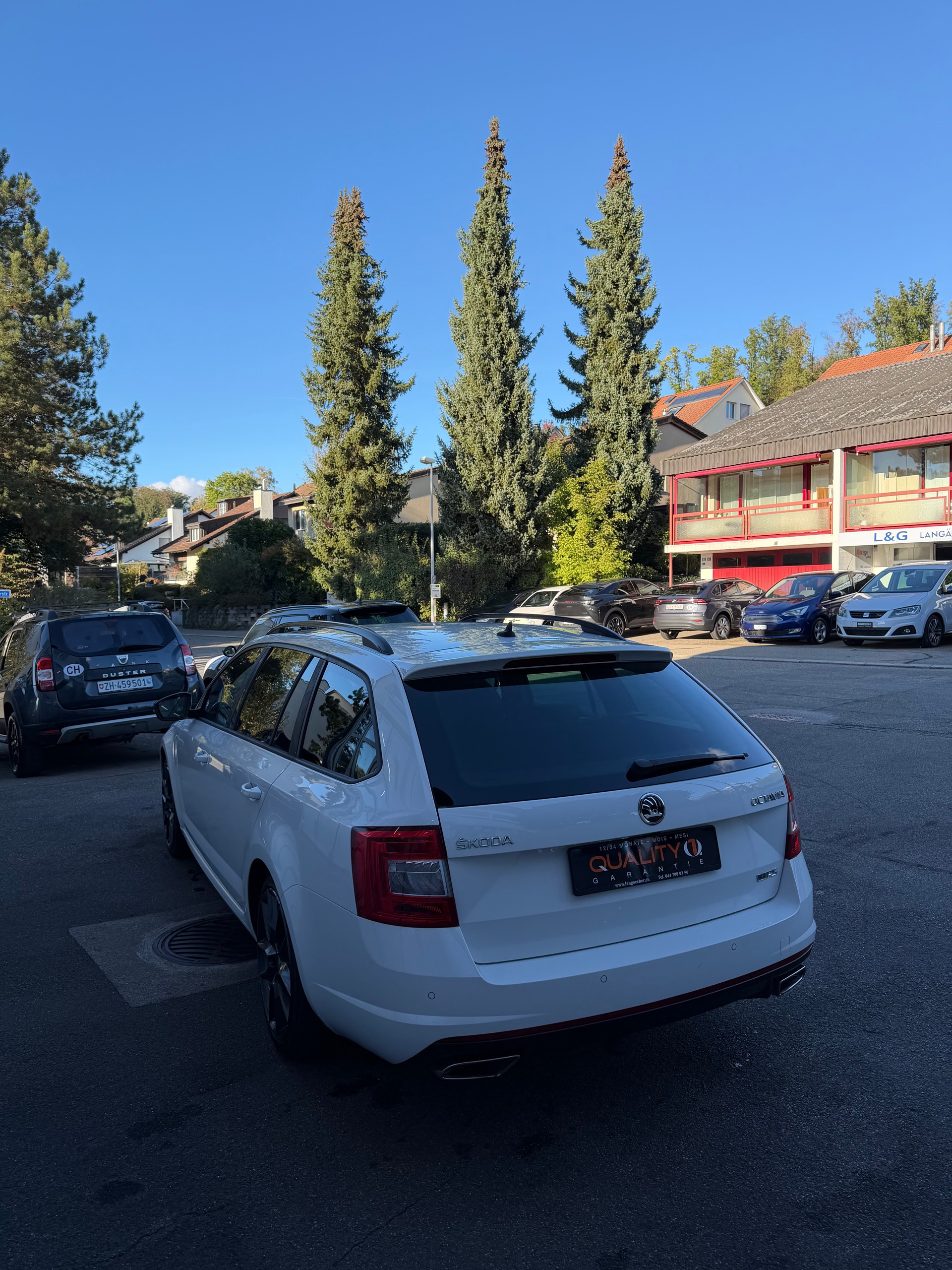 SKODA Octavia Combi 2.0 TSI RS DSG-image-3