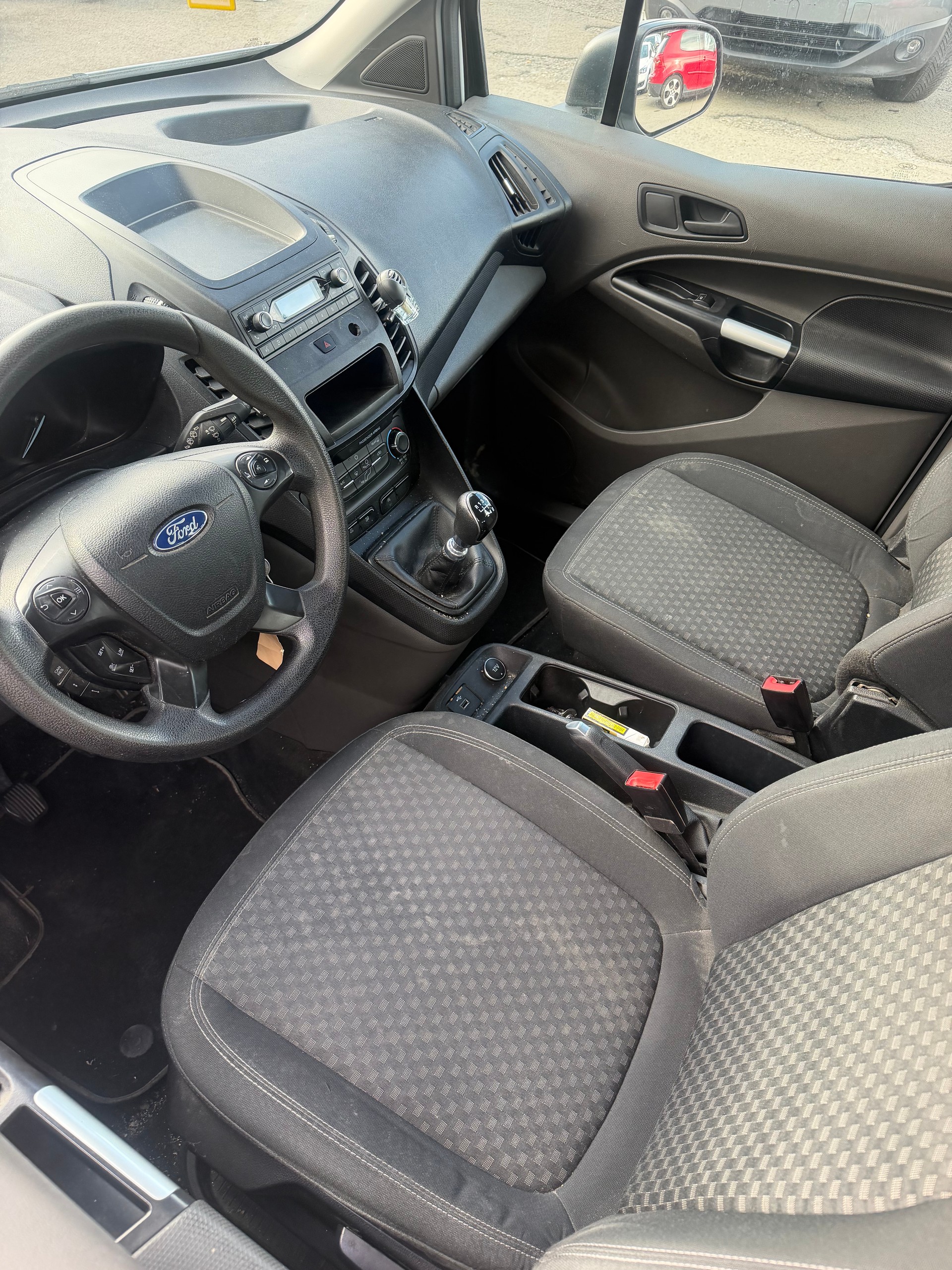 FORD Grand Tourneo Connect 1.5 TDCi Trend-image-8