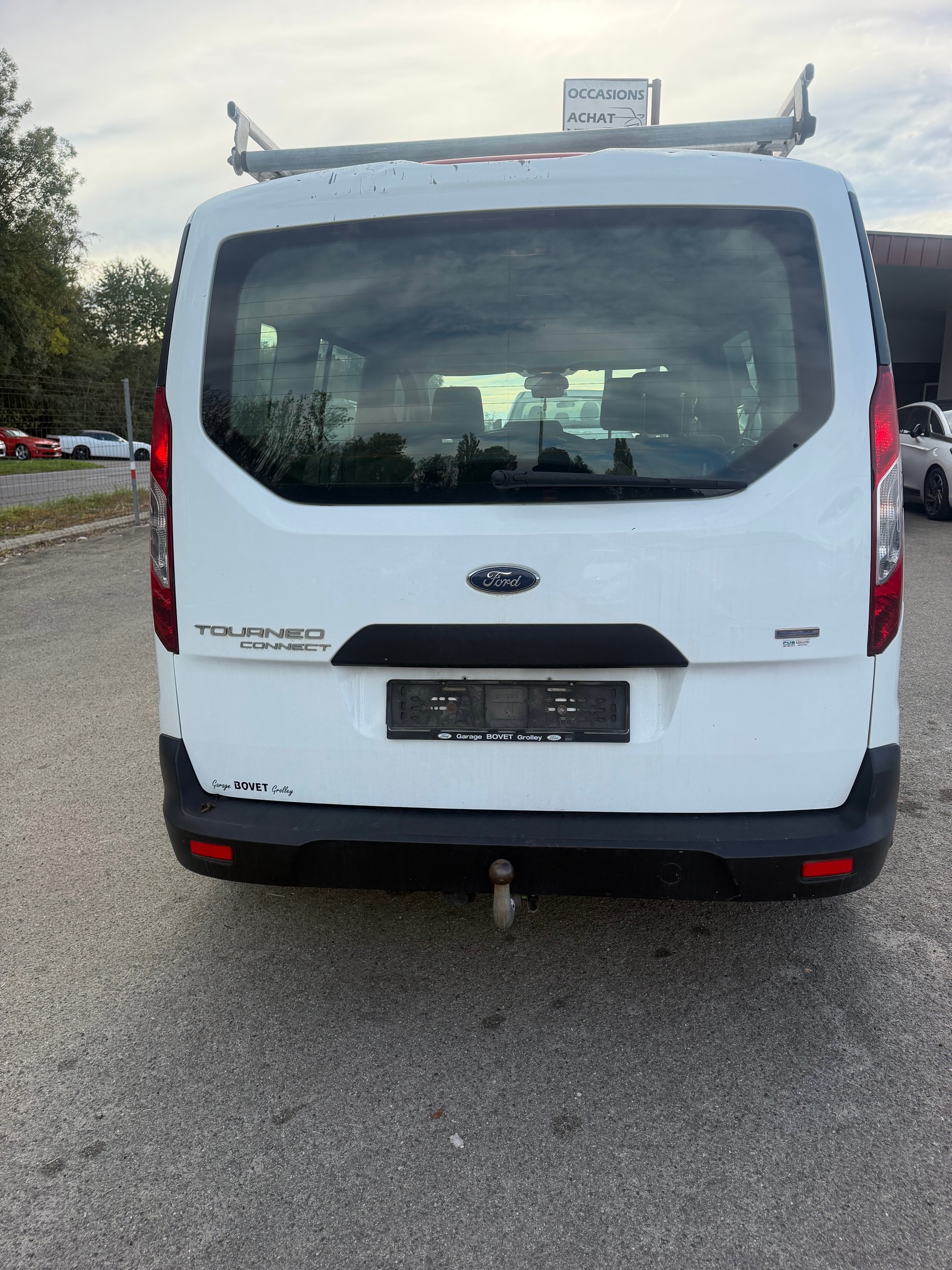 FORD Grand Tourneo Connect 1.5 TDCi Trend-image-4