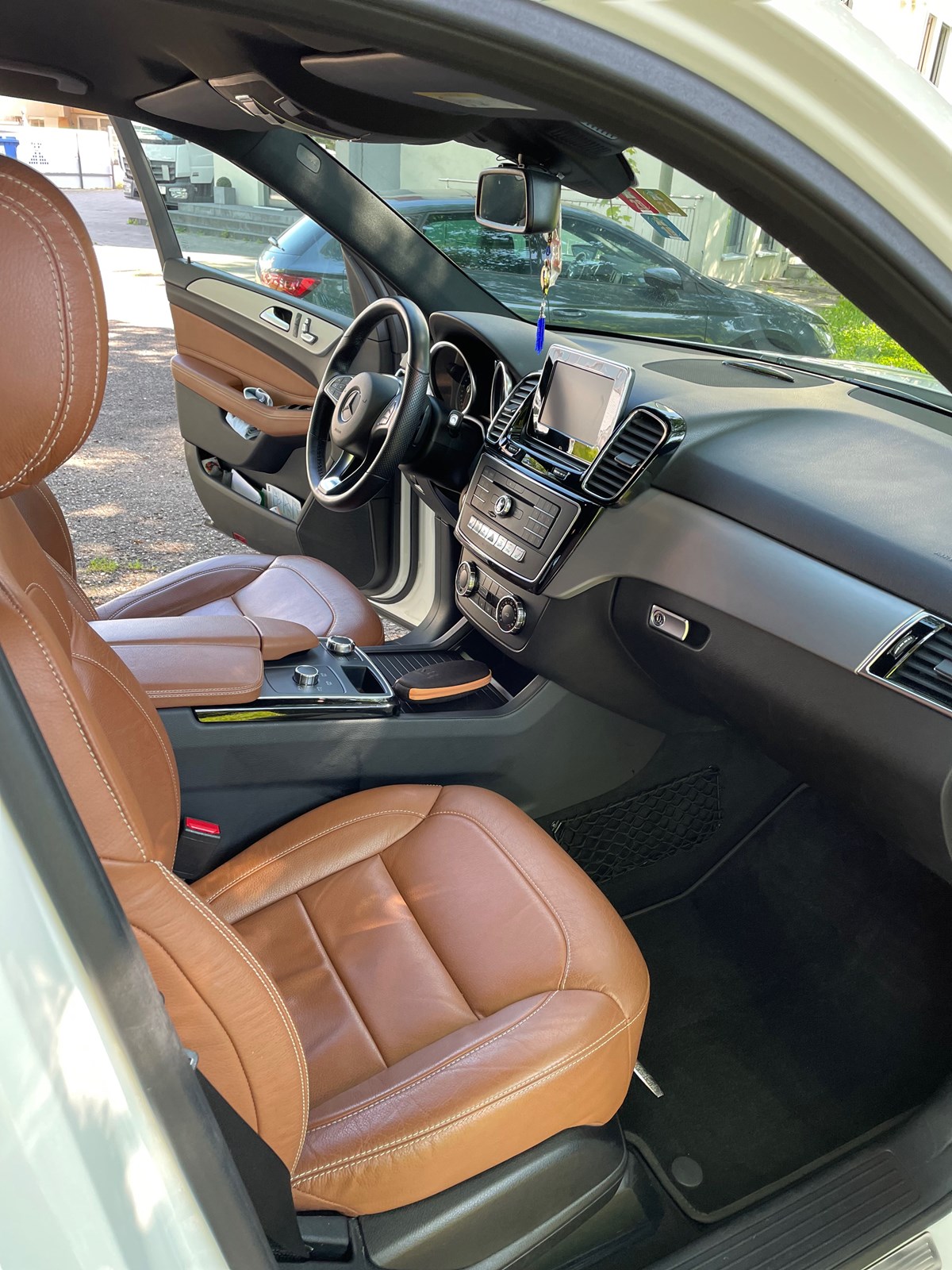 MERCEDES-BENZ GLE 350 d 4Matic 9G-Tronic-image-14