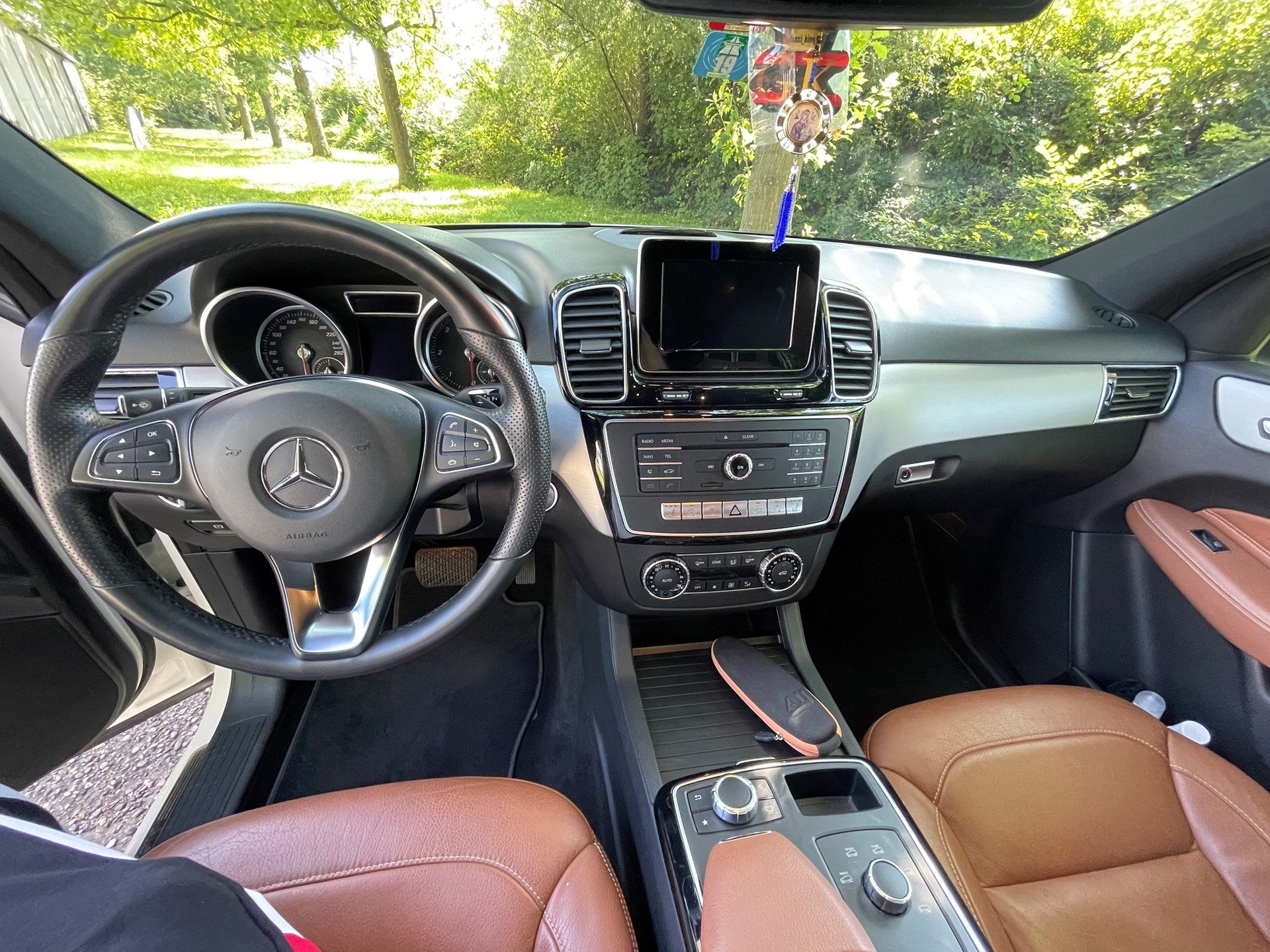 MERCEDES-BENZ GLE 350 d 4Matic 9G-Tronic-image-18